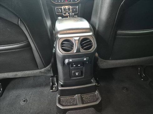 Used 2021 Jeep Wrangler Unlimited Sahara AWD/4WD image 19