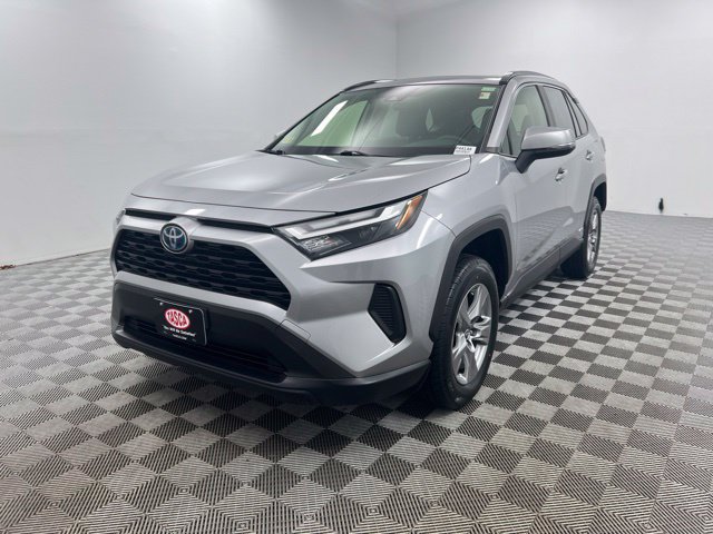Used 2023 Toyota RAV4 XLE w/ Convenience Package AWD/4WD image 2