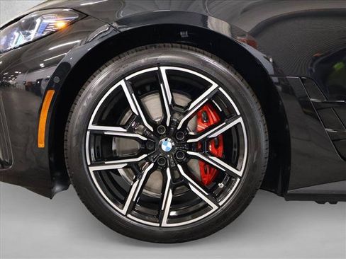 Used 2026 BMW i4 xDrive40i w/ M Sport Package AWD/4WD image 10