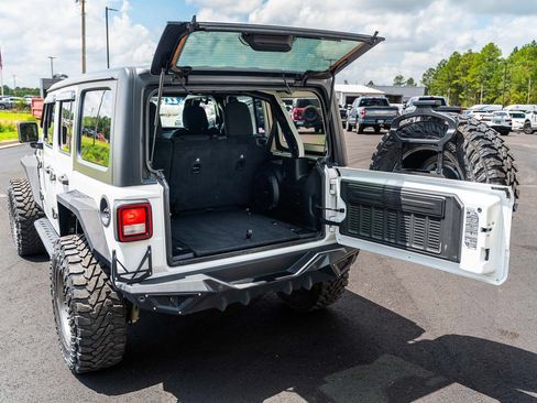 Used 2022 Jeep Wrangler Unlimited Sport AWD/4WD image 23