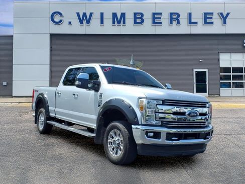 Used 2019 Ford F250 Lariat w/ Chrome Package AWD/4WD image 1