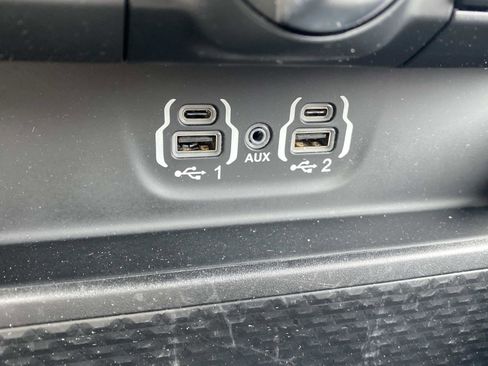 Used 2022 RAM 1500 Big Horn RWD image 32