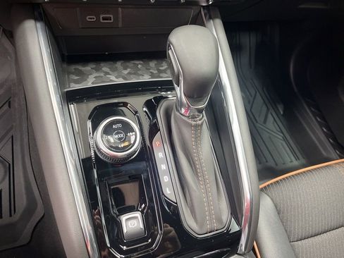 New 2026 GMC Canyon AT4 image 16