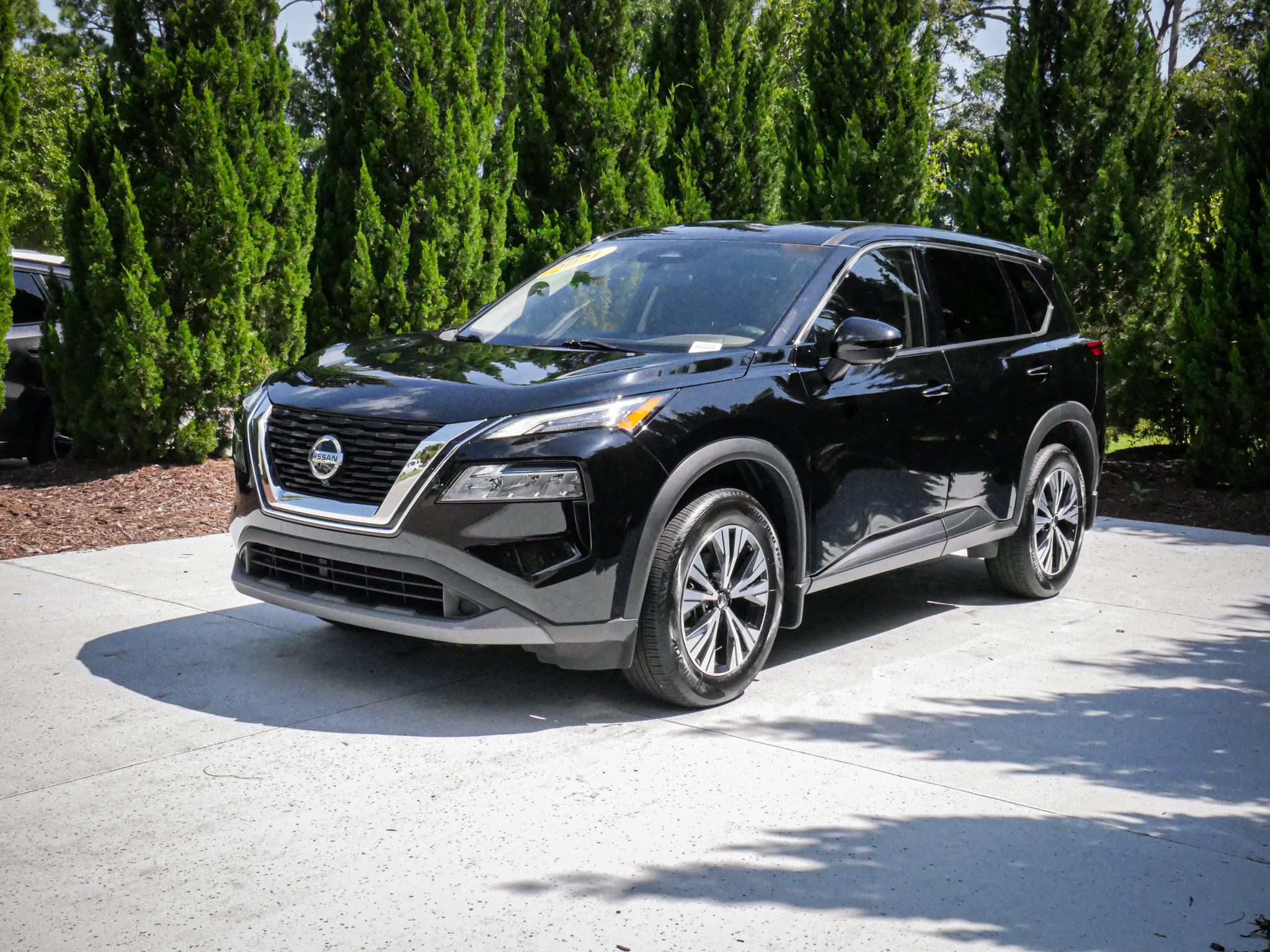 Used 2021 Nissan Rogue SV FWD image 5