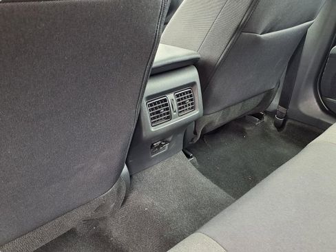 Used 2025 Toyota Camry LE image 22