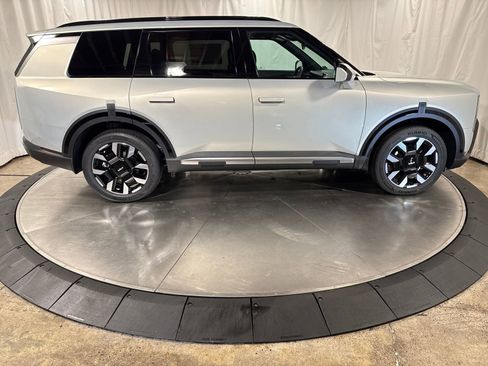 New 2027 Kia Telluride S image 5