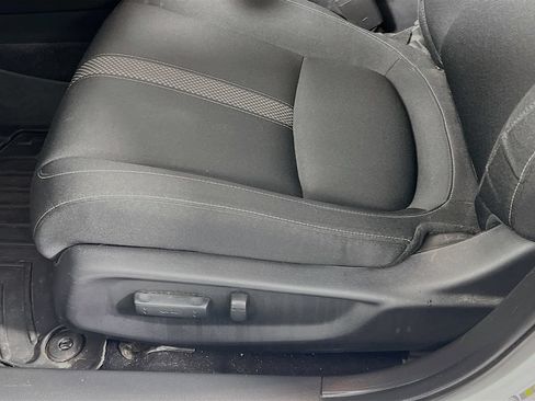 Used 2019 Honda Civic EX image 11