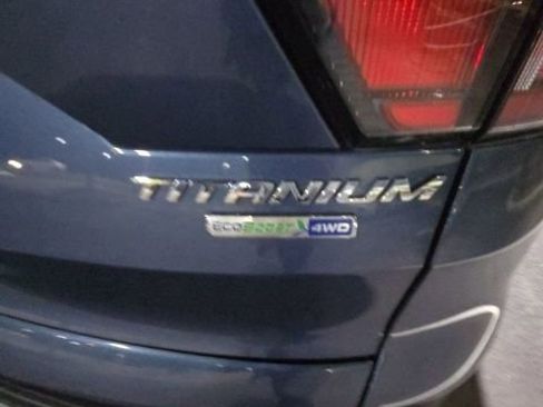 Used 2018 Ford Escape Titanium w/ Ford Safe & Smart Package image 12