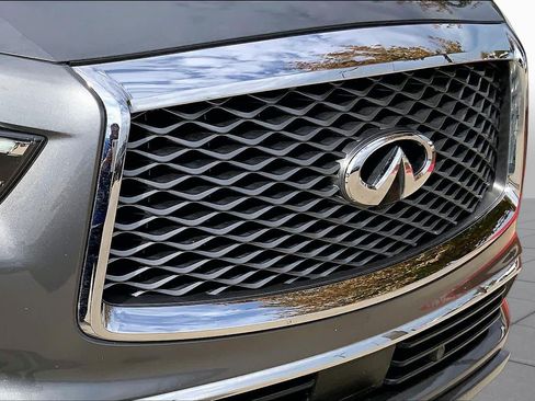 Used 2019 INFINITI QX80 Luxe w/ All-Season Package AWD/4WD image 31