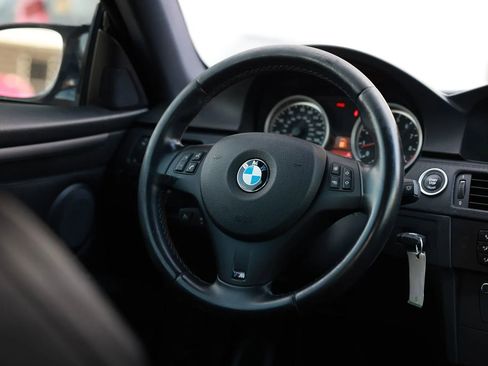 Used 2011 BMW M3 Coupe RWD image 29