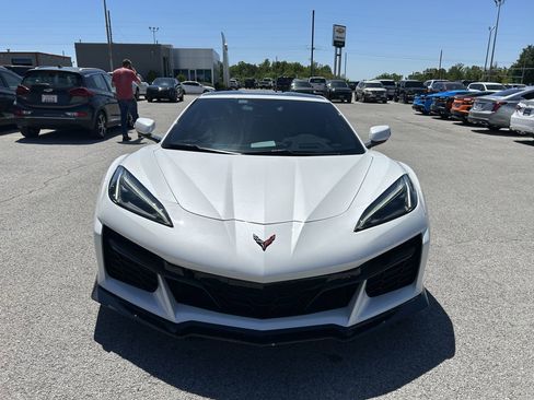 Used 2023 Chevrolet Corvette Z06 RWD image 7