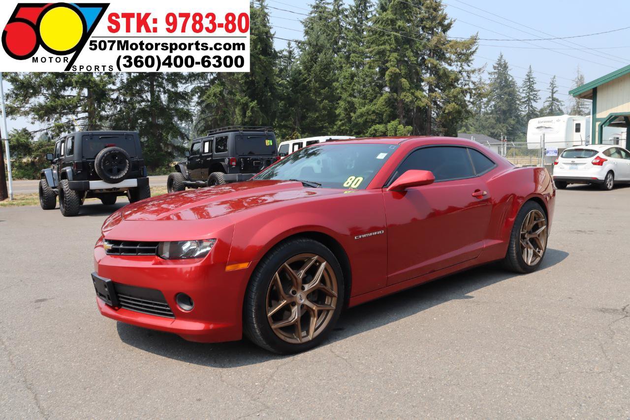 Used 2015 Chevrolet Camaro LT RWD image 2
