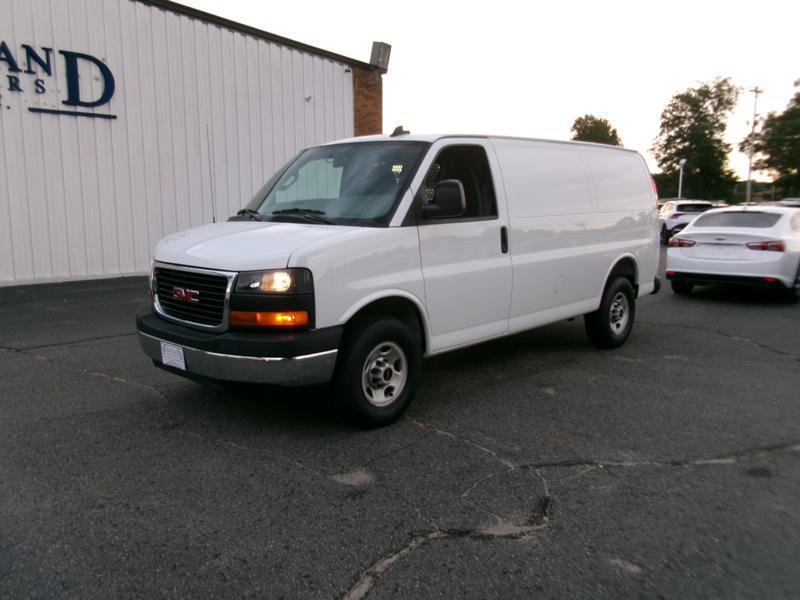 Used 2025 GMC Savana 2500 w/ Driver Convenience Package RWD image 9