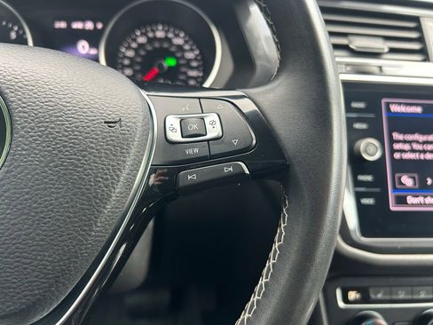 Used 2021 Volkswagen Tiguan S image 18