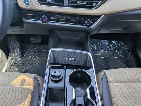Used 2026 Chevrolet Equinox ACTIV w/ Convenience Package III FWD image 19