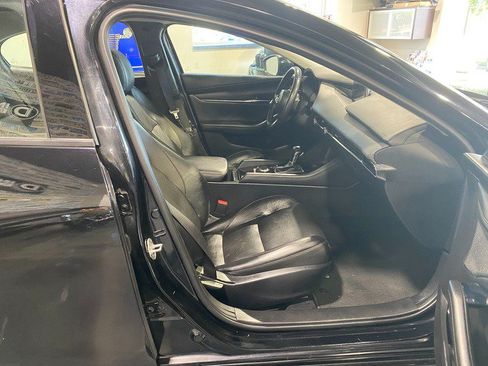 Used 2020 MAZDA MAZDA3 Sedan w/ Premium Package FWD image 20