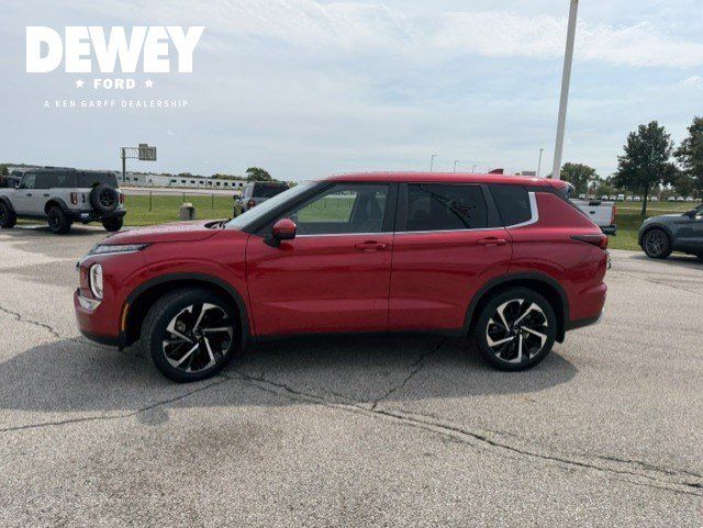 Used 2023 Mitsubishi Outlander SE Black Edition AWD/4WD image 5