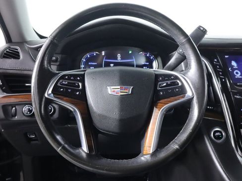 Used 2016 Cadillac Escalade Premium image 12
