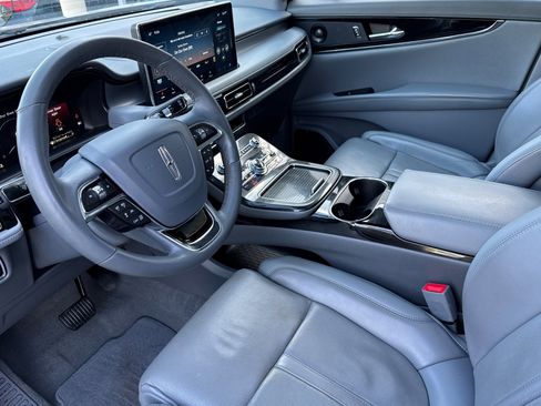 Used 2023 Lincoln Nautilus Reserve w/ Equipment Group 201A AWD/4WD image 10