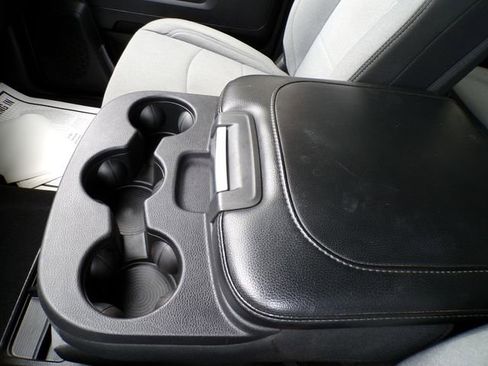 Used 2024 RAM 3500 Big Horn image 28