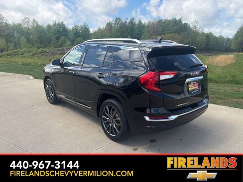 Used 2023 GMC Terrain Denali w/ Black Diamond Edition AWD/4WD image 7