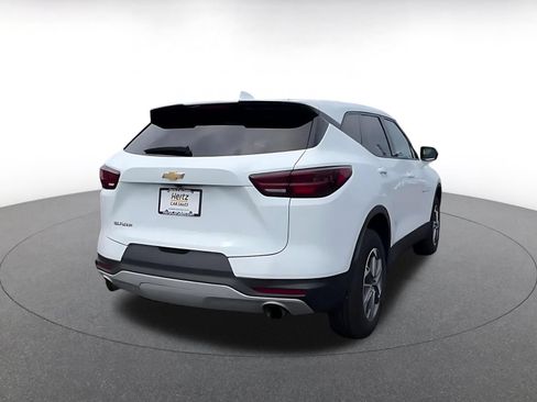 Used 2025 Chevrolet Blazer LT FWD image 13