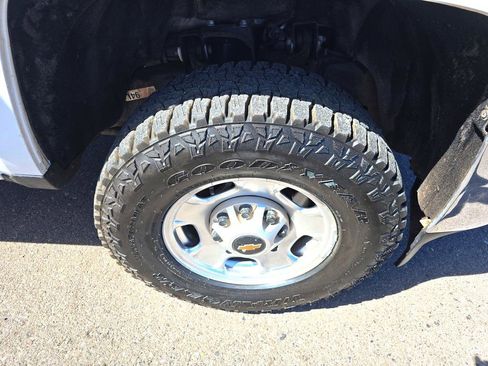 Used 2017 Chevrolet Silverado 2500 W/T image 36