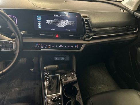 Certified 2023 Kia Sportage EX image 15