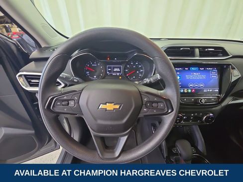 Used 2023 Chevrolet TrailBlazer LT w/ Convenience Package FWD image 14