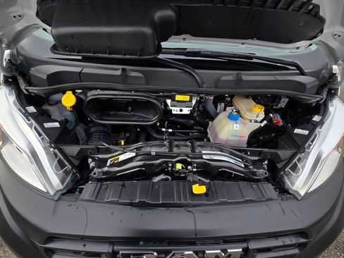 Used 2025 RAM ProMaster 2500 w/ Storage Group image 29