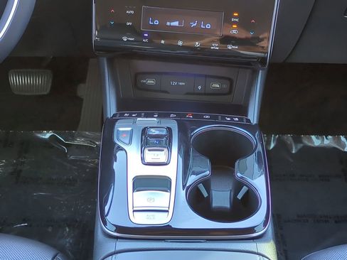 Certified 2023 Hyundai Tucson Limited w/ Cargo Package image 18