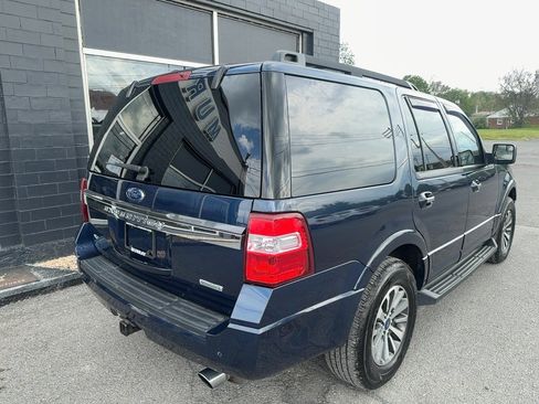 Used 2017 Ford Expedition XLT AWD/4WD image 9