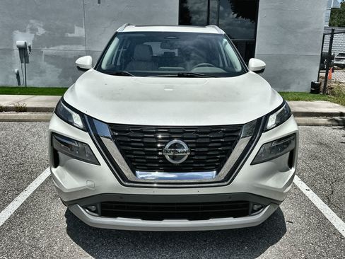 Used 2021 Nissan Rogue SL w/ Premium Package AWD/4WD image 12