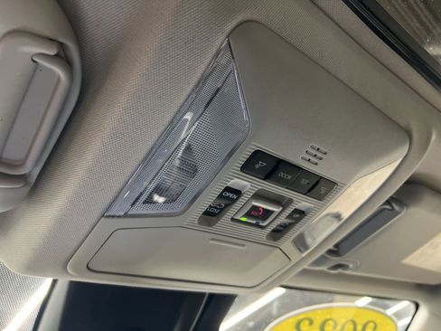 Used 2023 Toyota RAV4 XLE Premium image 37