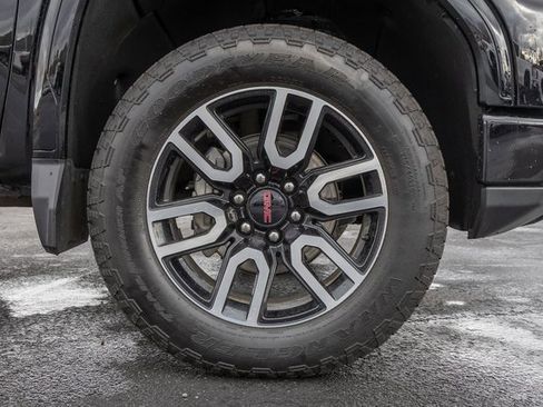 Used 2024 GMC Sierra 1500 AT4 w/ Technology Package image 12