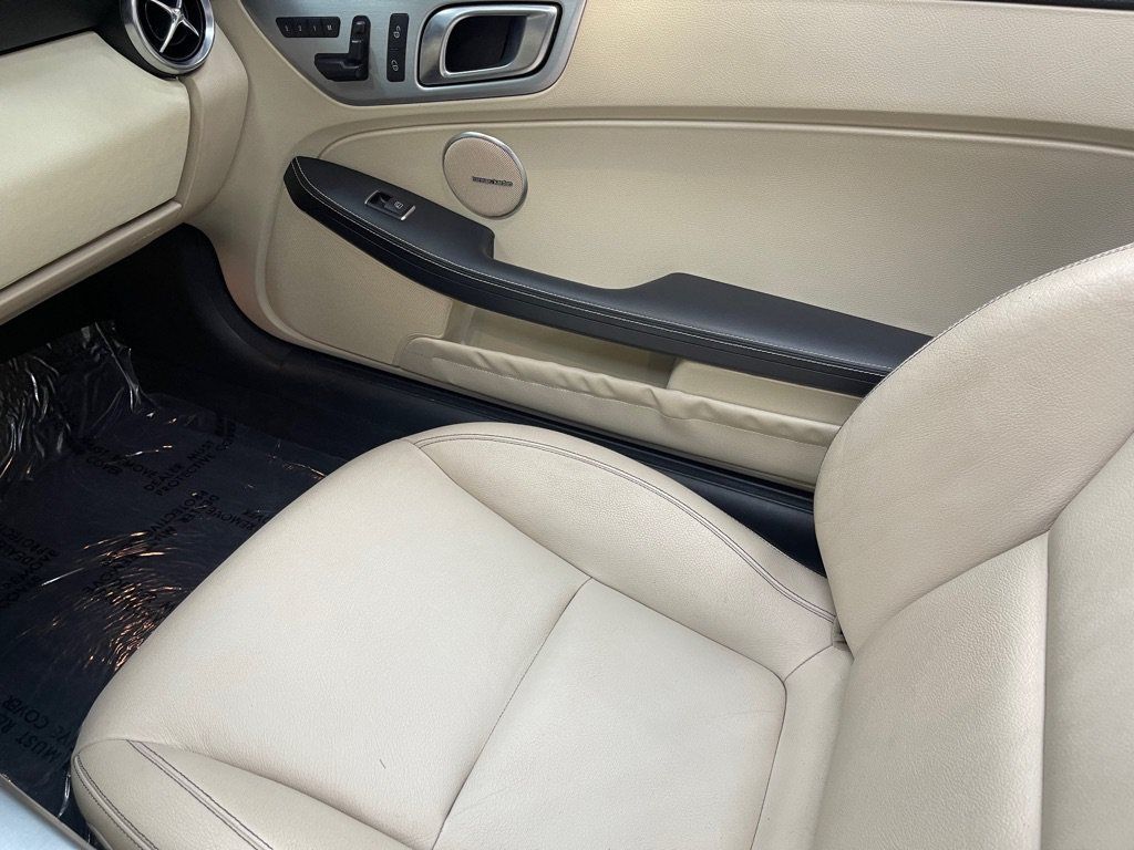 Used 2013 Mercedes-Benz SLK 250 image 31