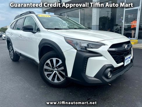 Used 2023 Subaru Outback Premium image 1