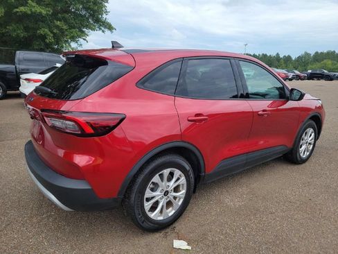 Used 2025 Ford Escape Active FWD image 4