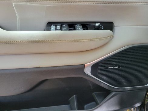 Used 2022 Jeep Wagoneer Series II image 16