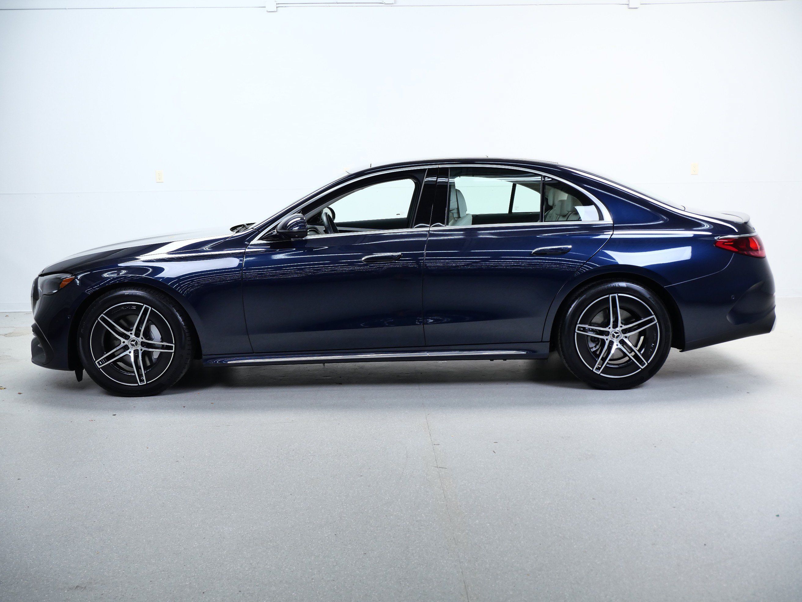 Certified 2026 Mercedes-Benz E 350 4MATIC Sedan image 10