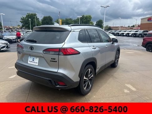Used 2024 Toyota Corolla Cross AWD Hybrid w/ Convenience Package image 6