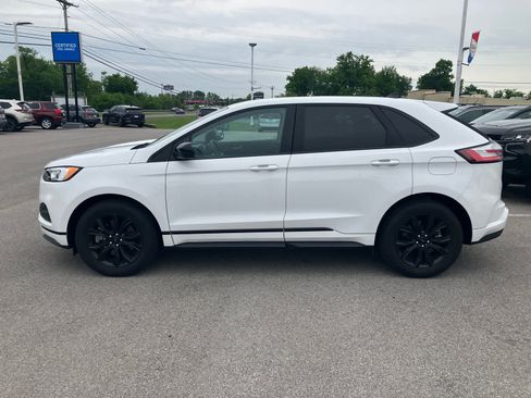 Used 2022 Ford Edge SE w/ Black Appearance Package AWD/4WD image 4