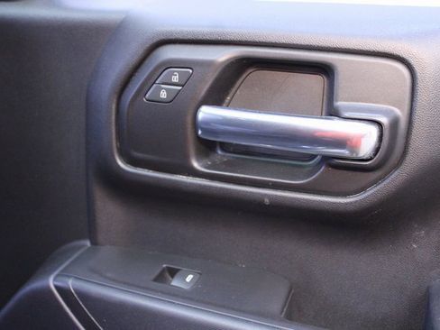 Used 2020 Chevrolet Silverado 1500 Custom image 9