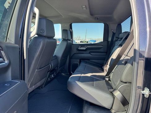 Used 2025 GMC Sierra 1500 SLT AWD/4WD image 10