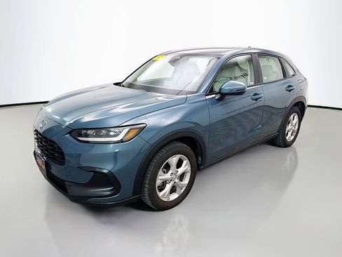 Used 2023 Honda HR-V LX image 3