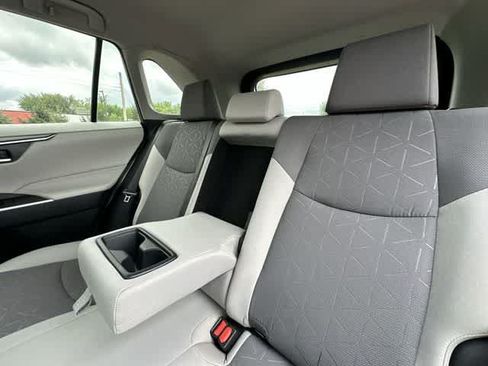 Used 2024 Toyota RAV4 XLE AWD/4WD image 16