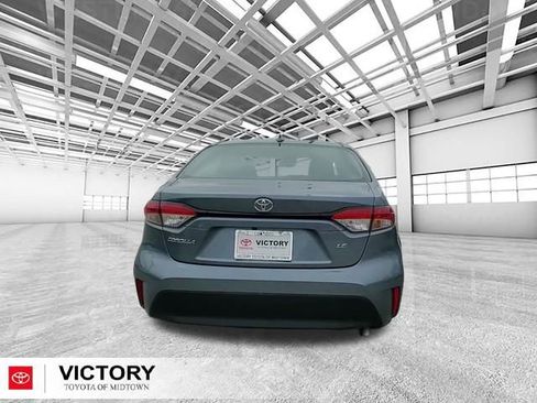 Certified 2025 Toyota Corolla LE image 4