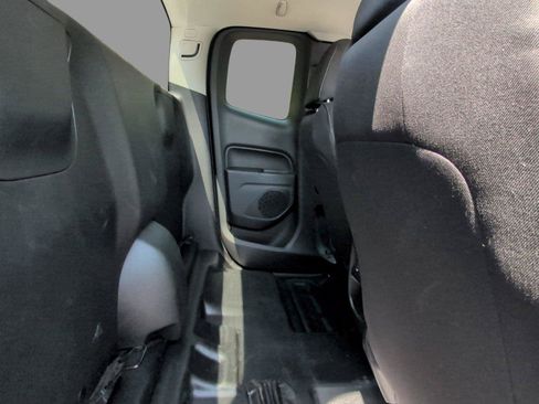 Used 2022 Chevrolet Colorado LT w/ Fleet Safety Package RWD image 35