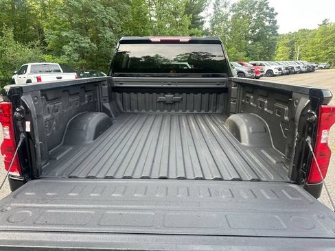 Used 2023 Chevrolet Silverado 2500 LT w/ Z71 Off-Road Package AWD/4WD image 13