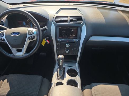 Used 2012 Ford Explorer XLT FWD image 15